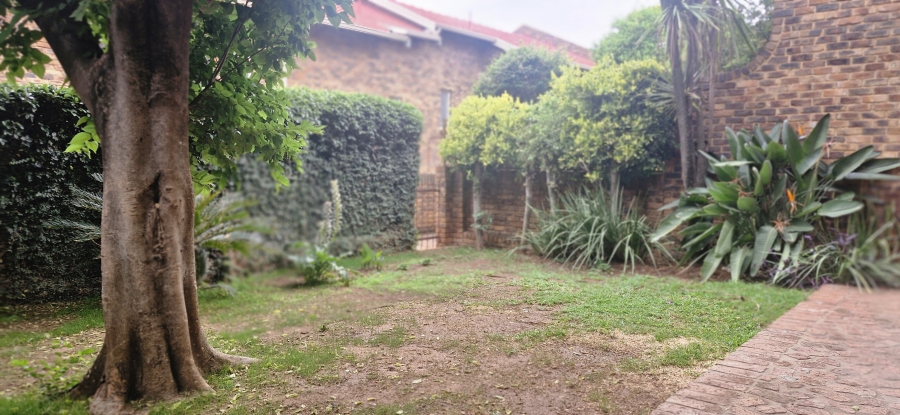 3 Bedroom Property for Sale in Garsfontein Gauteng
