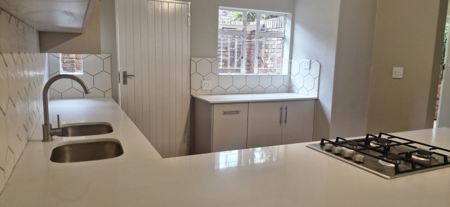 3 Bedroom Property for Sale in Garsfontein Gauteng