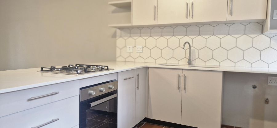 3 Bedroom Property for Sale in Garsfontein Gauteng