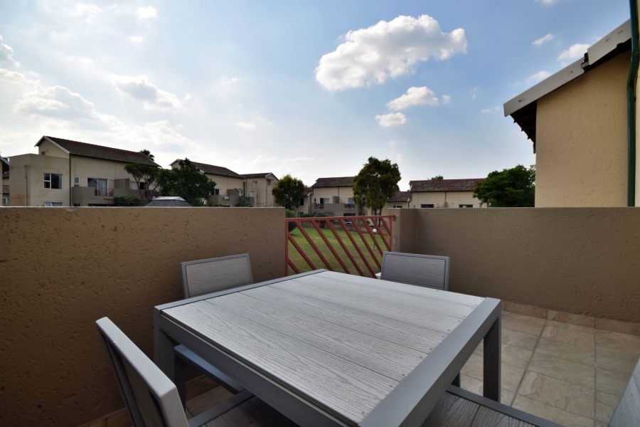 2 Bedroom Property for Sale in Bromhof Gauteng