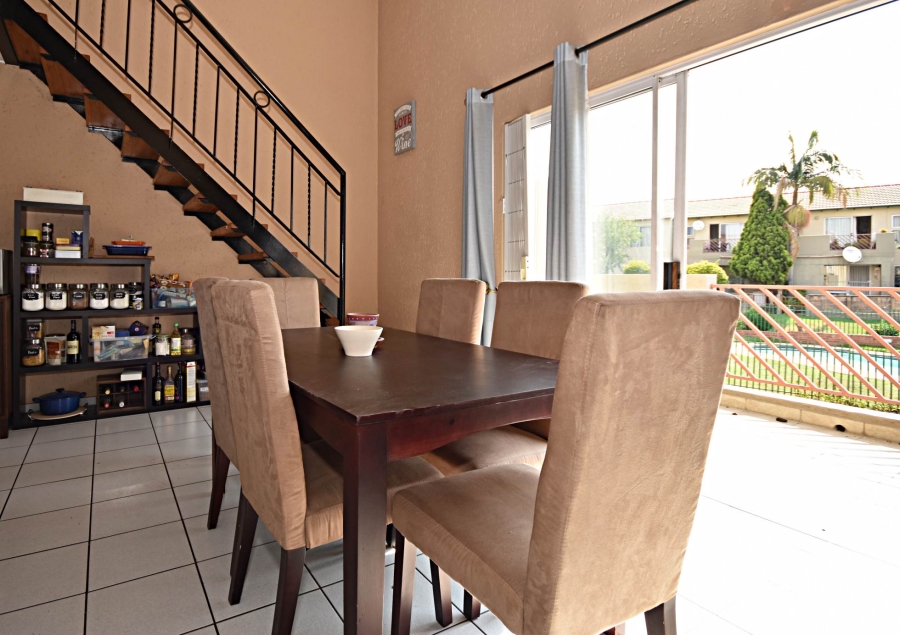 2 Bedroom Property for Sale in Bromhof Gauteng