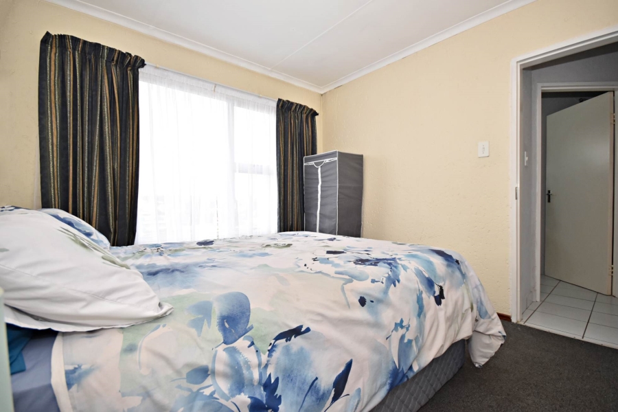 2 Bedroom Property for Sale in Bromhof Gauteng
