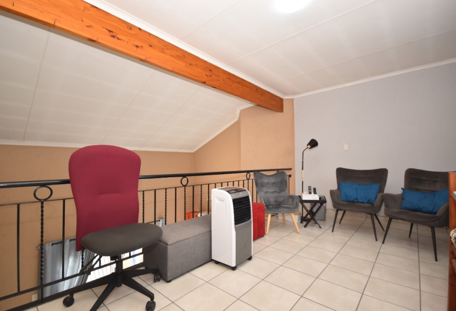 2 Bedroom Property for Sale in Bromhof Gauteng