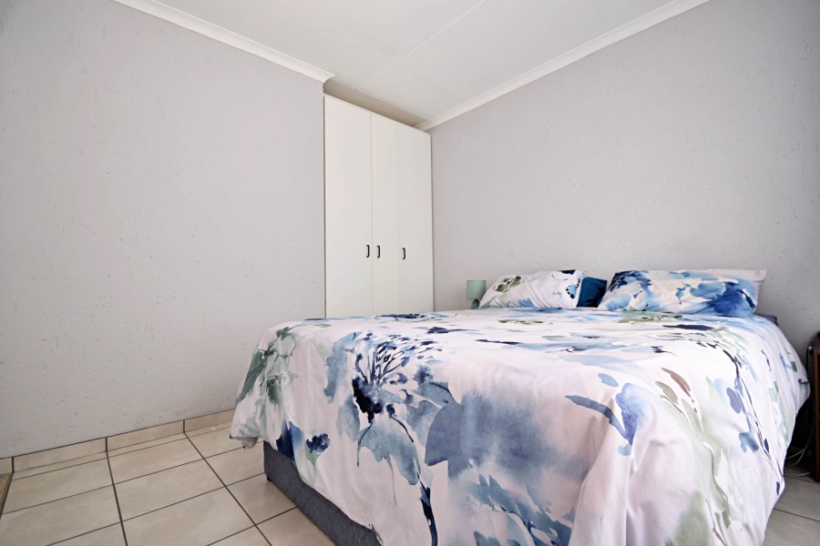 2 Bedroom Property for Sale in Bromhof Gauteng