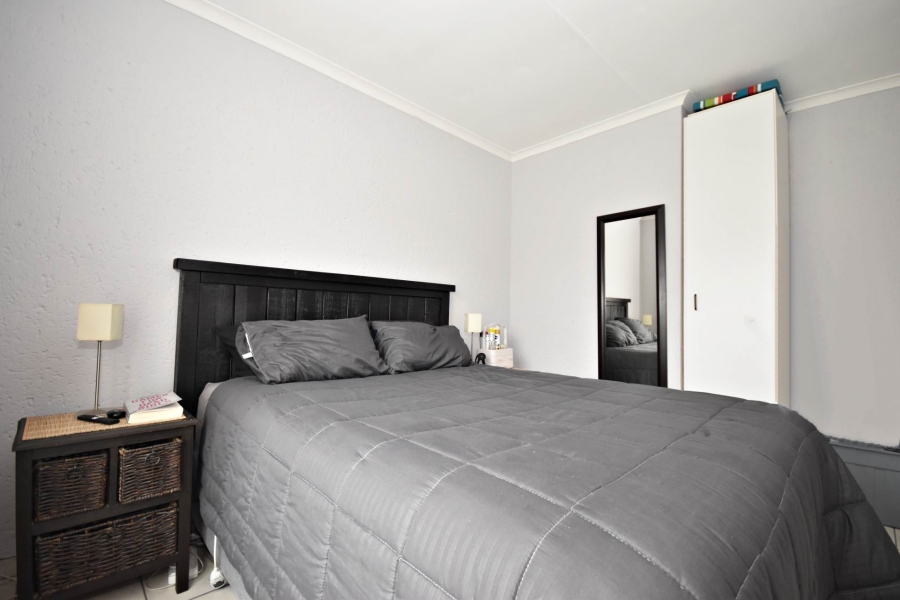 2 Bedroom Property for Sale in Bromhof Gauteng