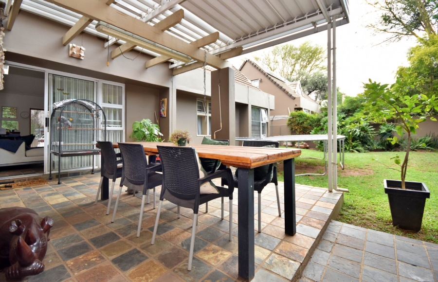 3 Bedroom Property for Sale in Bromhof Gauteng