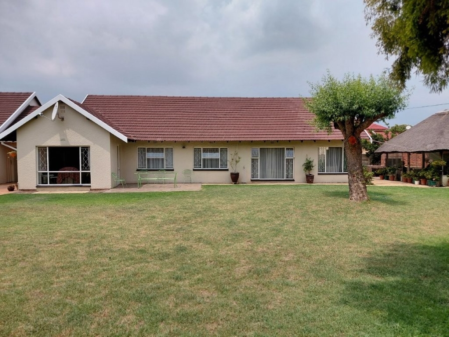 4 Bedroom Property for Sale in Freeway Park Gauteng