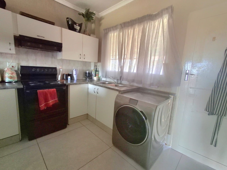 2 Bedroom Property for Sale in Ravenswood Gauteng