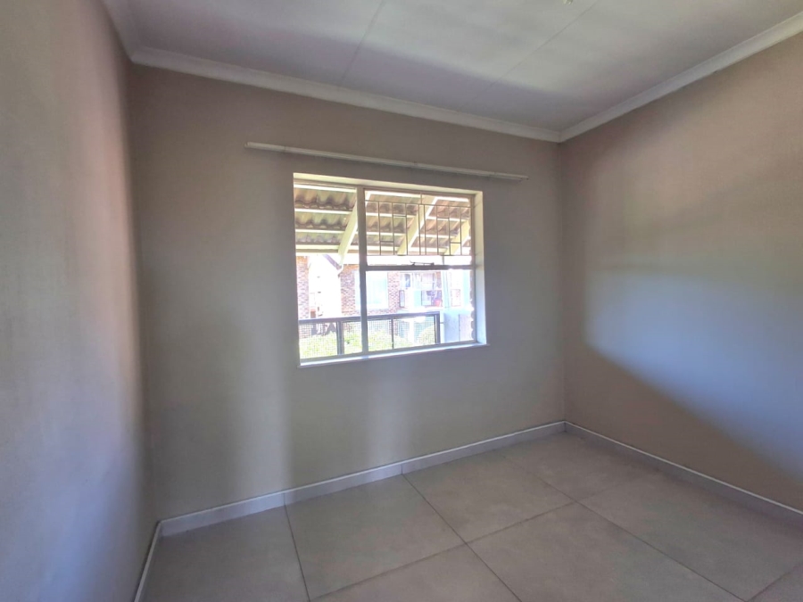2 Bedroom Property for Sale in Ravenswood Gauteng