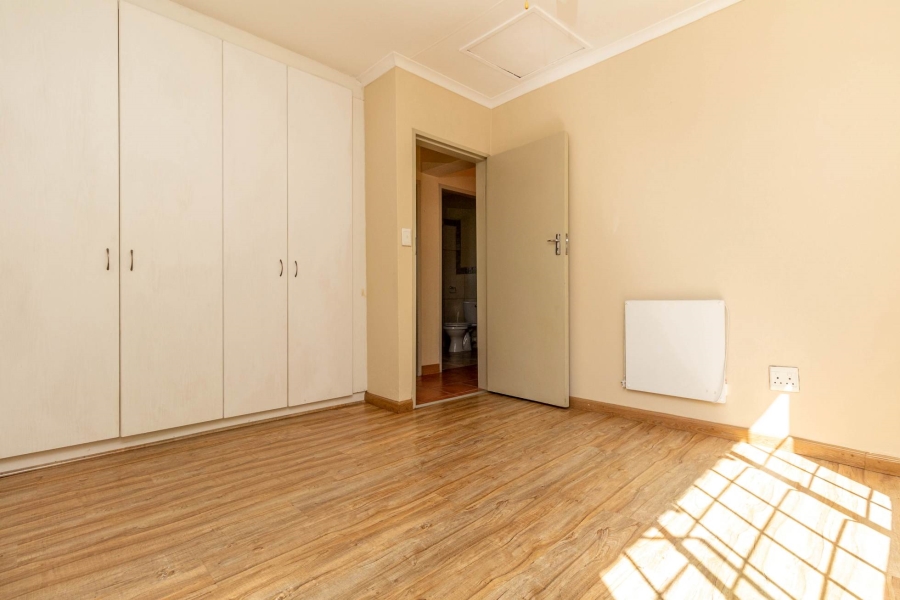 2 Bedroom Property for Sale in Olivedale Gauteng