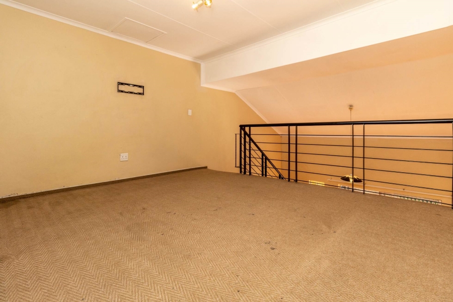 2 Bedroom Property for Sale in Olivedale Gauteng