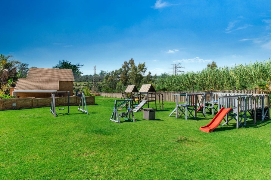 2 Bedroom Property for Sale in Olivedale Gauteng