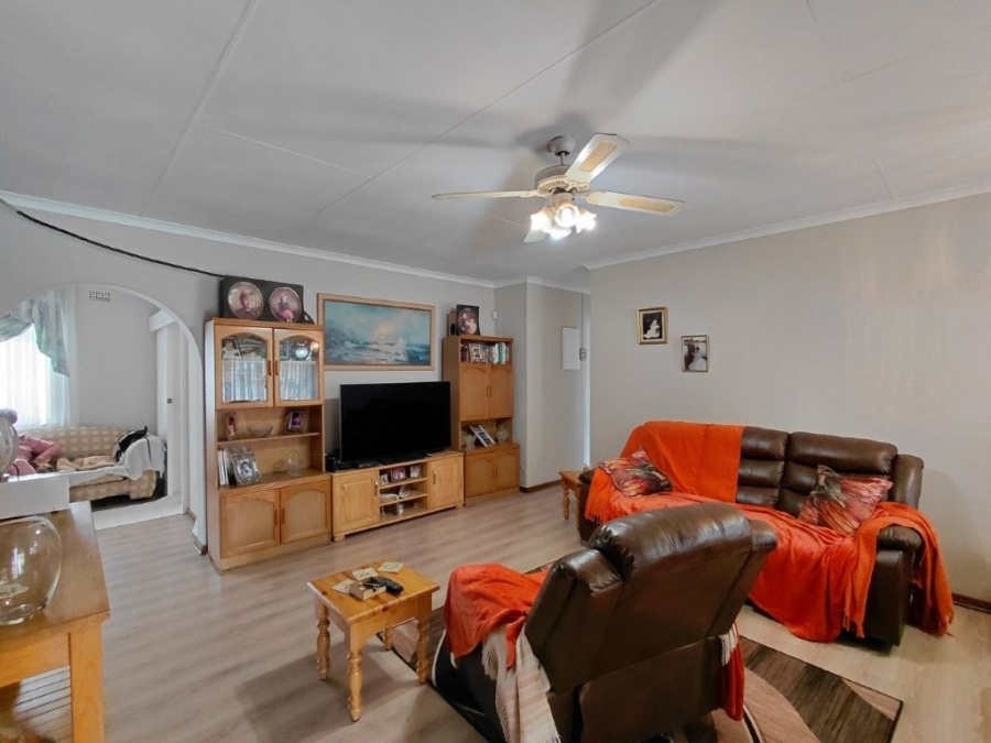 3 Bedroom Property for Sale in Klippoortje Gauteng