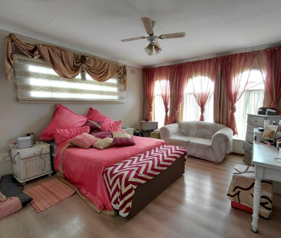 3 Bedroom Property for Sale in Klippoortje Gauteng