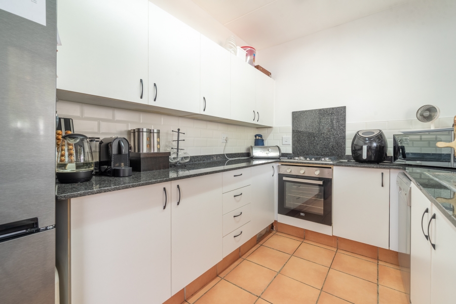 2 Bedroom Property for Sale in North Riding Gauteng