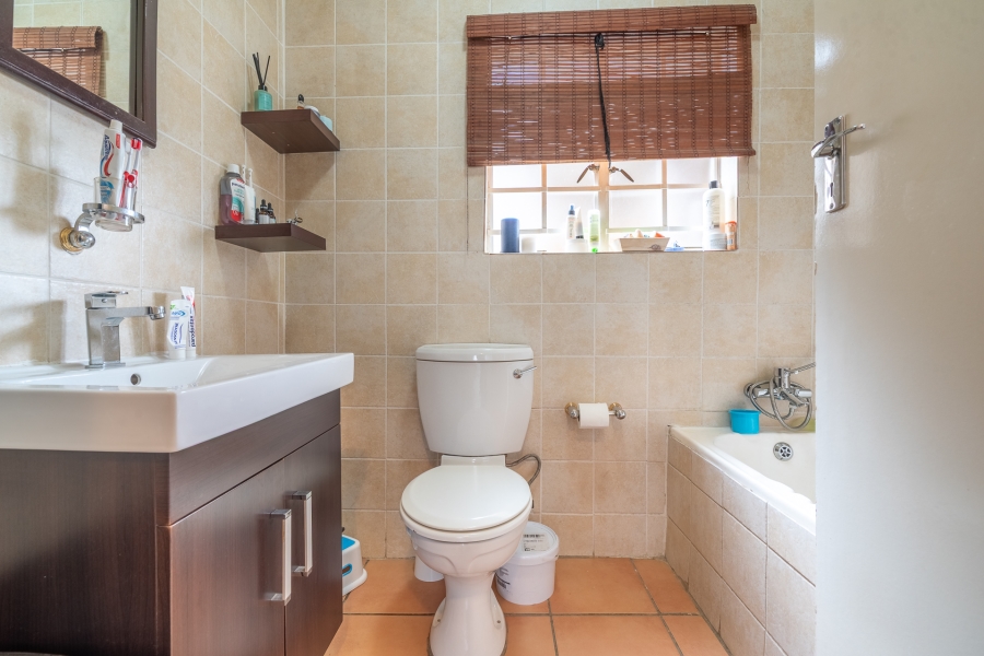 2 Bedroom Property for Sale in North Riding Gauteng