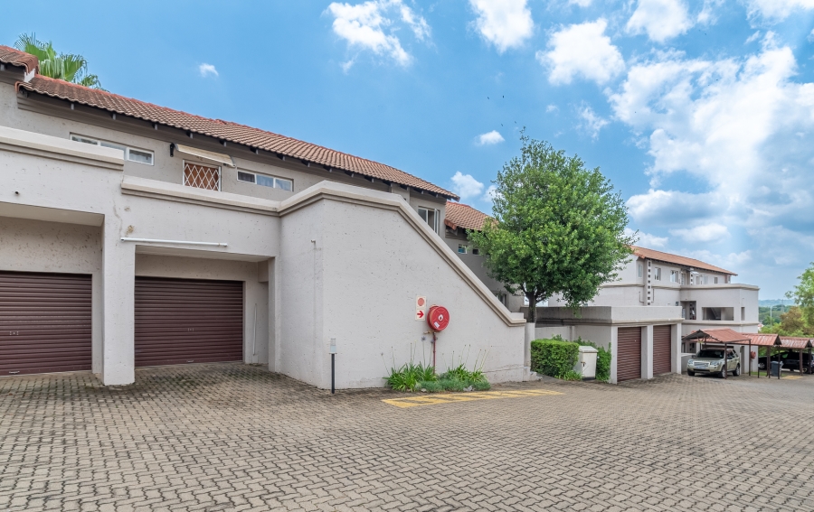 2 Bedroom Property for Sale in North Riding Gauteng