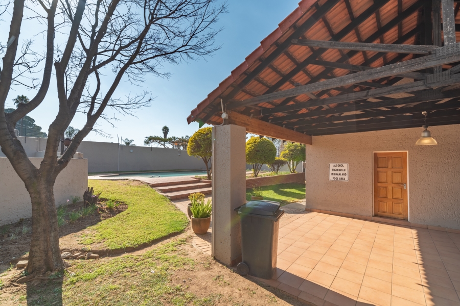2 Bedroom Property for Sale in North Riding Gauteng