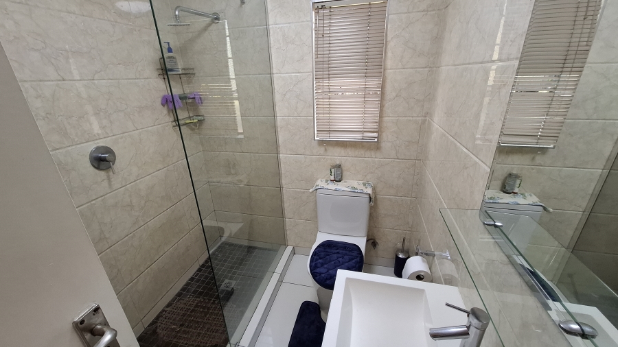 2 Bedroom Property for Sale in Fourways Gauteng