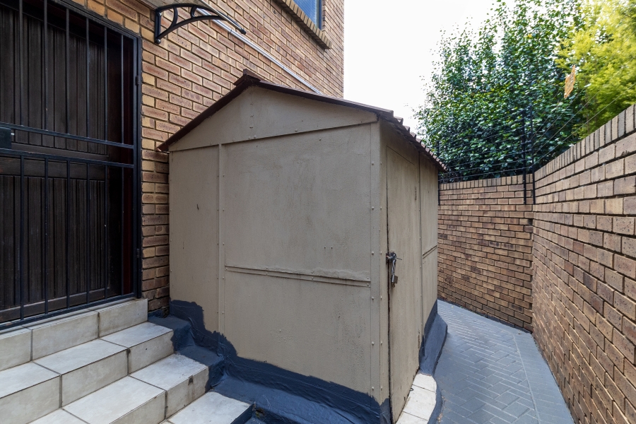 5 Bedroom Property for Sale in Moreleta Park Gauteng