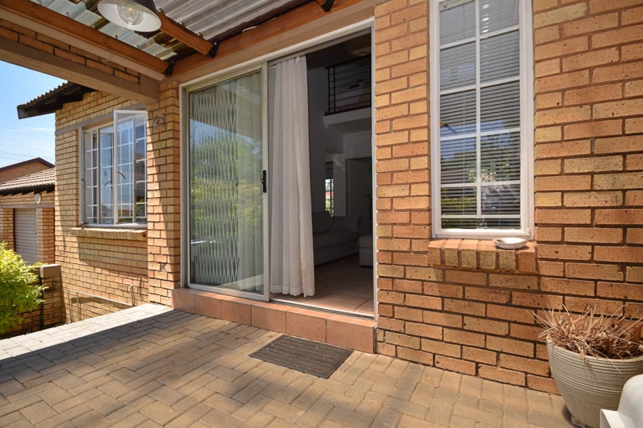 2 Bedroom Property for Sale in Olivedale Gauteng