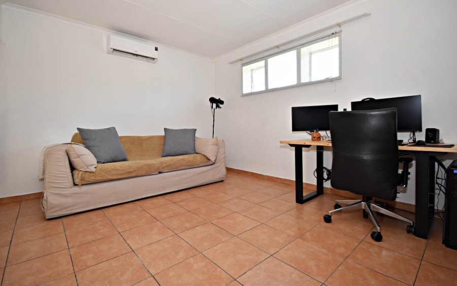 2 Bedroom Property for Sale in Olivedale Gauteng