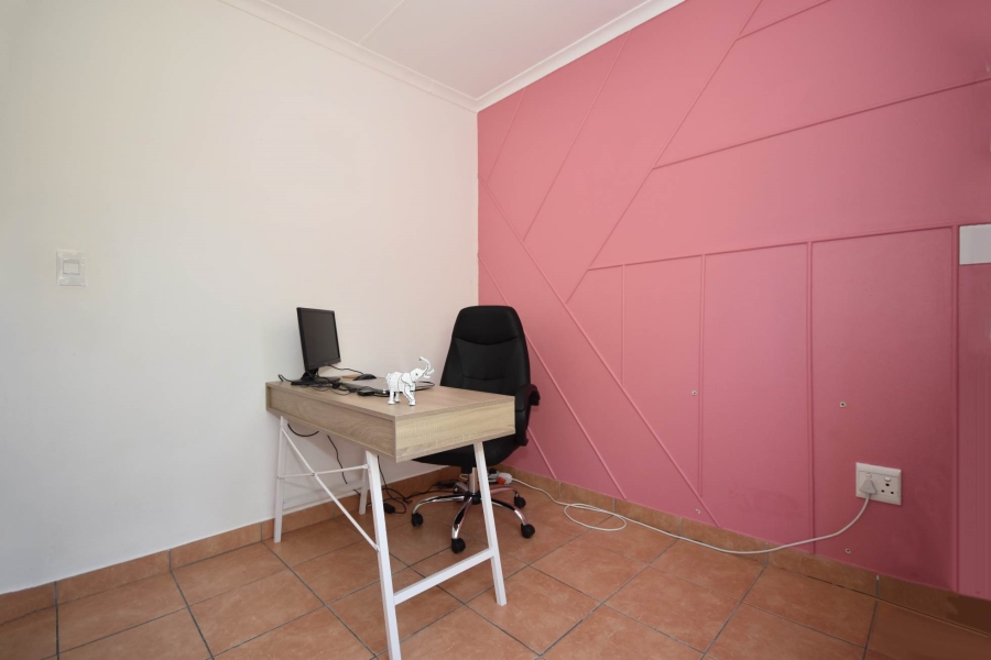 2 Bedroom Property for Sale in Olivedale Gauteng