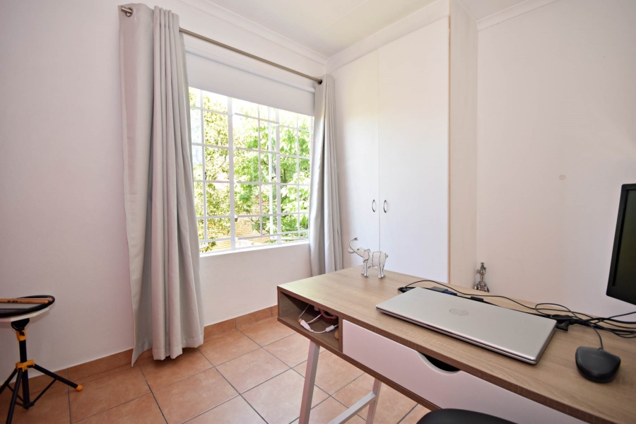 2 Bedroom Property for Sale in Olivedale Gauteng