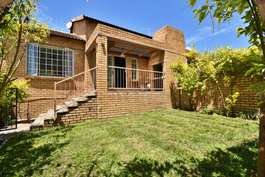 2 Bedroom Property for Sale in Olivedale Gauteng