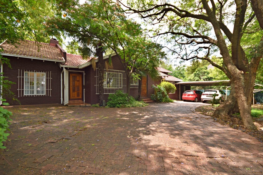 4 Bedroom Property for Sale in Bloubosrand Gauteng