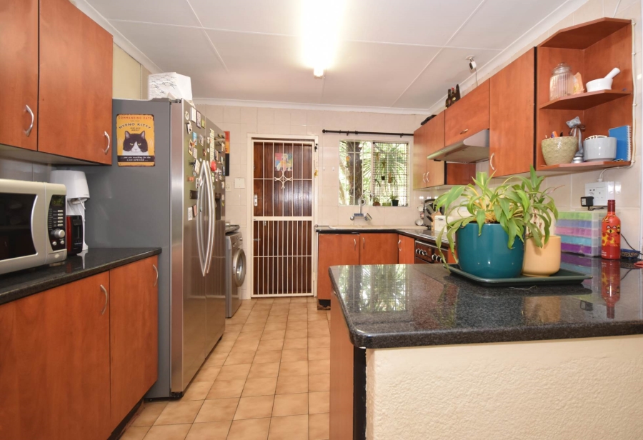 4 Bedroom Property for Sale in Bloubosrand Gauteng
