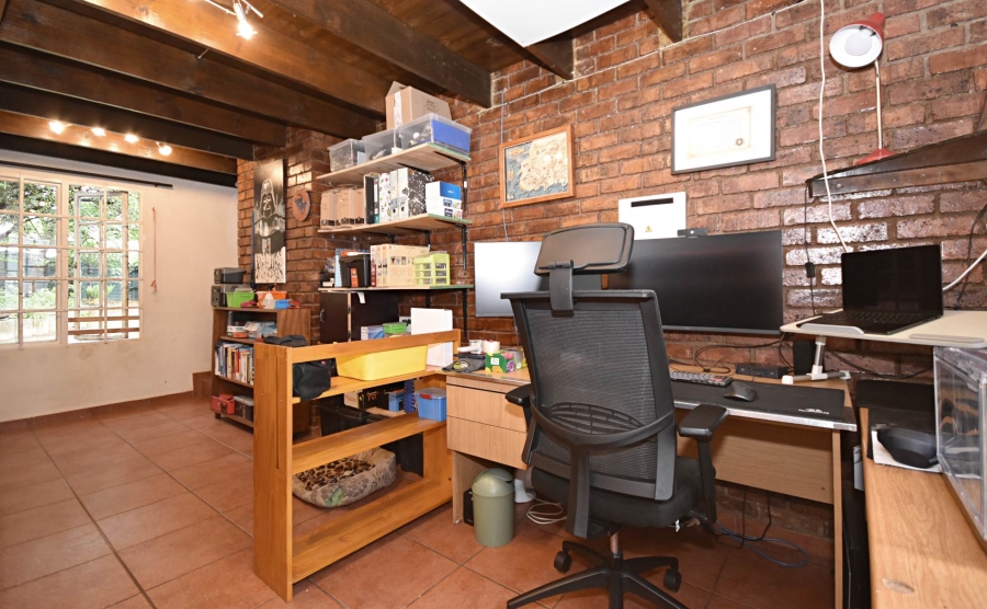 4 Bedroom Property for Sale in Bloubosrand Gauteng