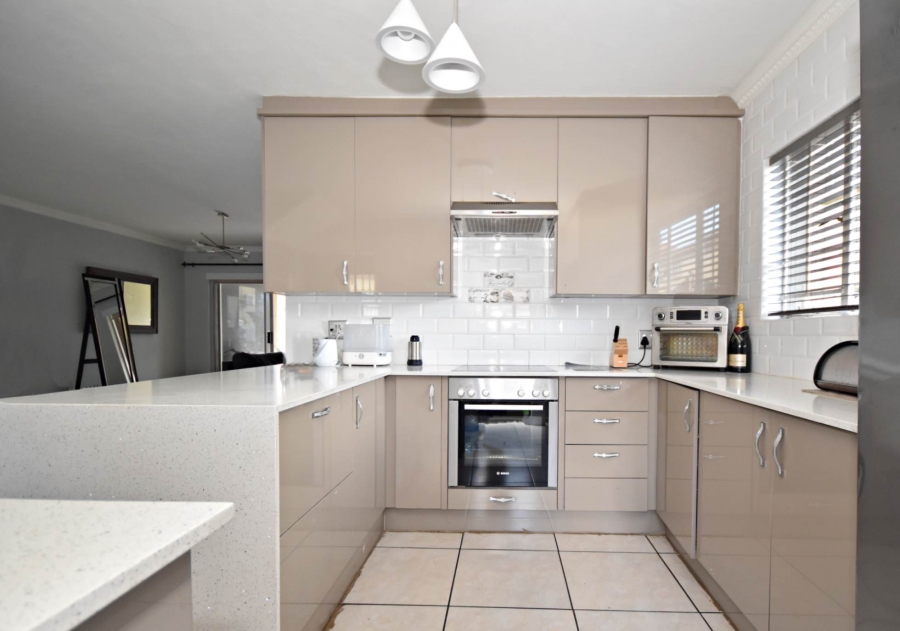 3 Bedroom Property for Sale in North Riding Gauteng