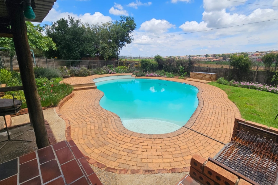 3 Bedroom Property for Sale in The Reeds Gauteng