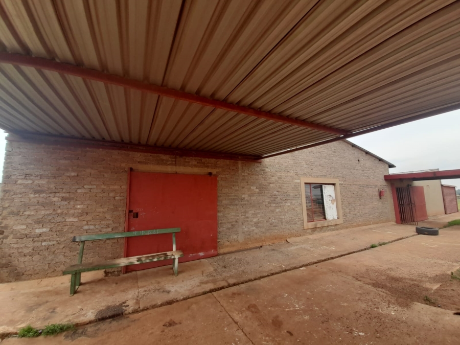 To Let commercial Property for Rent in De Deur Gauteng