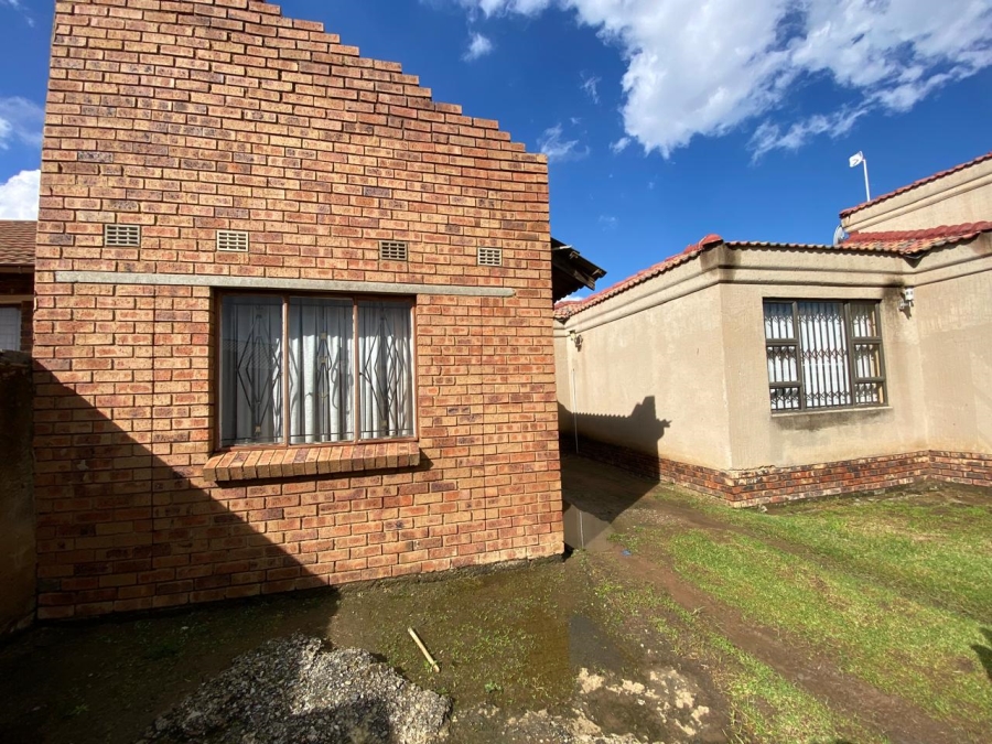 3 Bedroom Property for Sale in Sebokeng Zone 17 Gauteng