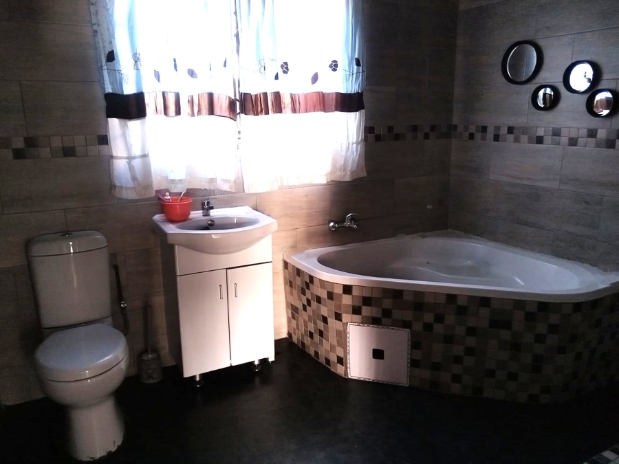3 Bedroom Property for Sale in Sebokeng Zone 17 Gauteng
