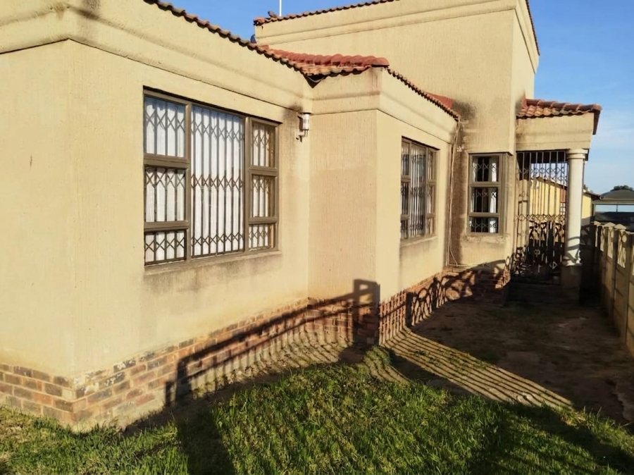 3 Bedroom Property for Sale in Sebokeng Zone 17 Gauteng