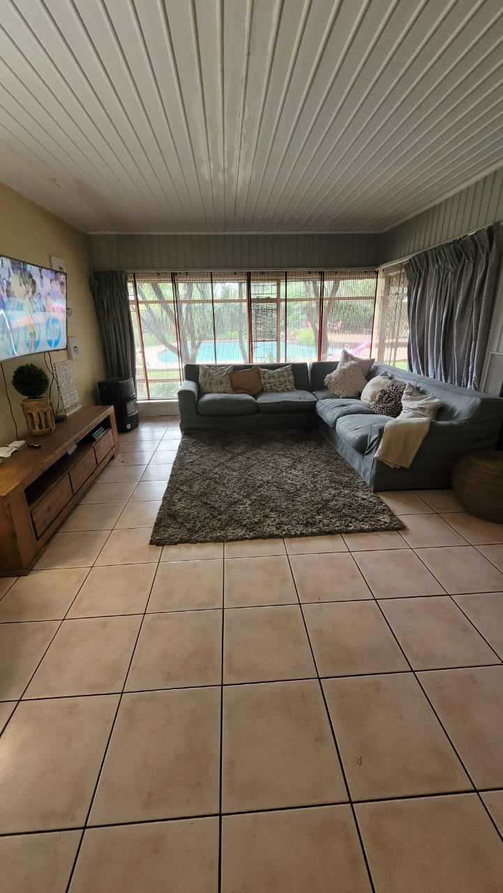 4 Bedroom Property for Sale in Vanderbijlpark SW 1 Gauteng