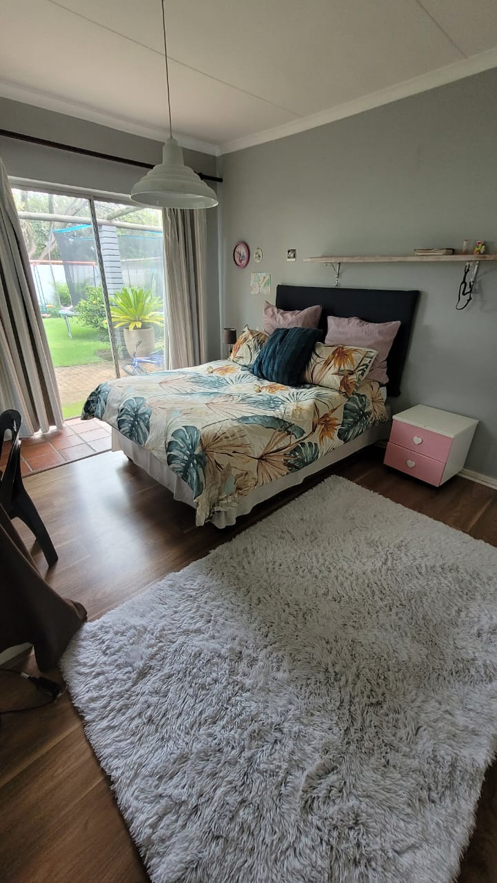 4 Bedroom Property for Sale in Vanderbijlpark SW 1 Gauteng