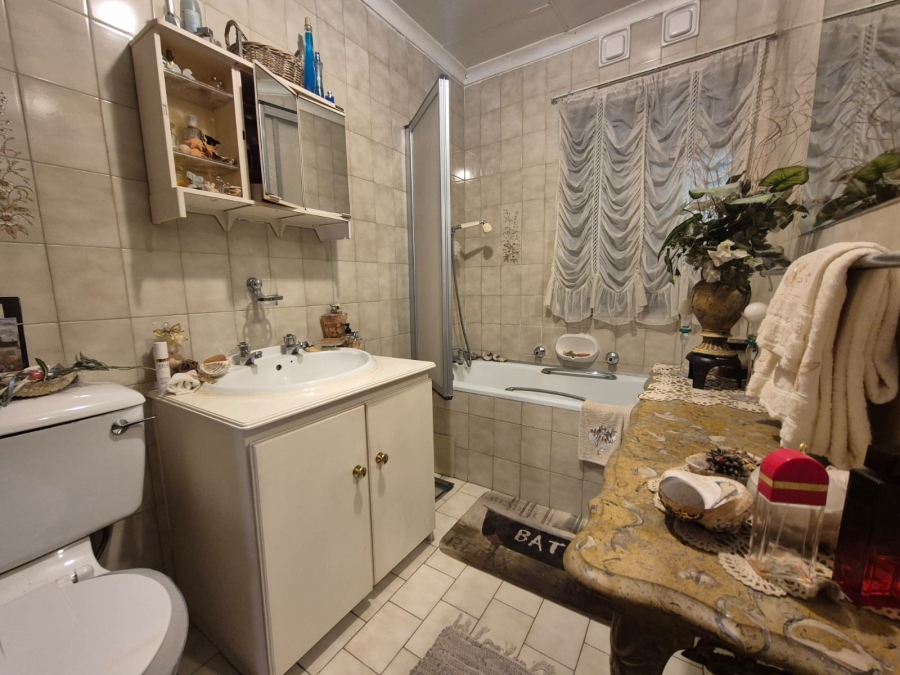 3 Bedroom Property for Sale in Vanderbijlpark CW 3 Gauteng