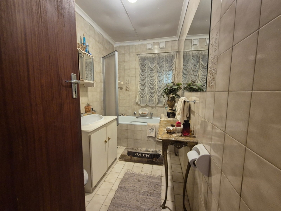 3 Bedroom Property for Sale in Vanderbijlpark CW 3 Gauteng