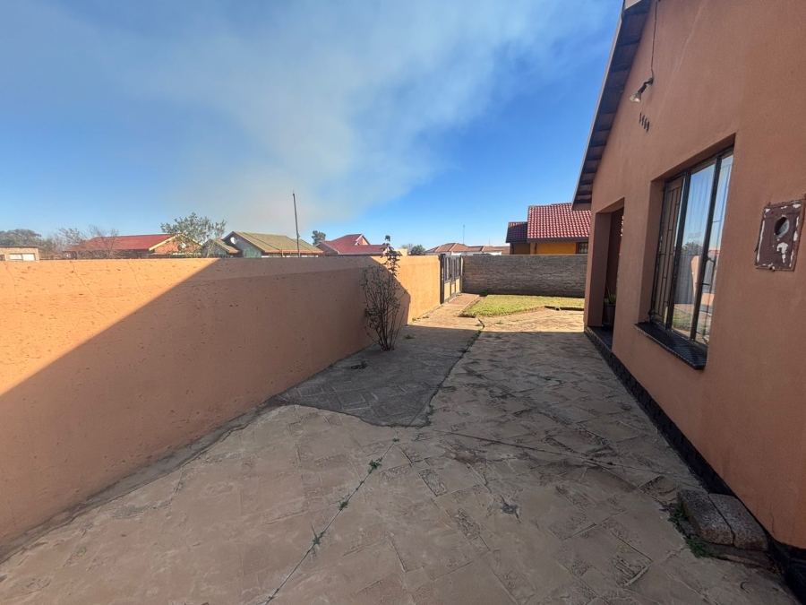 2 Bedroom Property for Sale in Sebokeng Zone 6 Gauteng