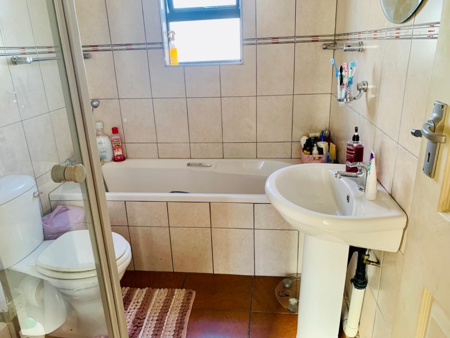 2 Bedroom Property for Sale in Heidelberg Gauteng
