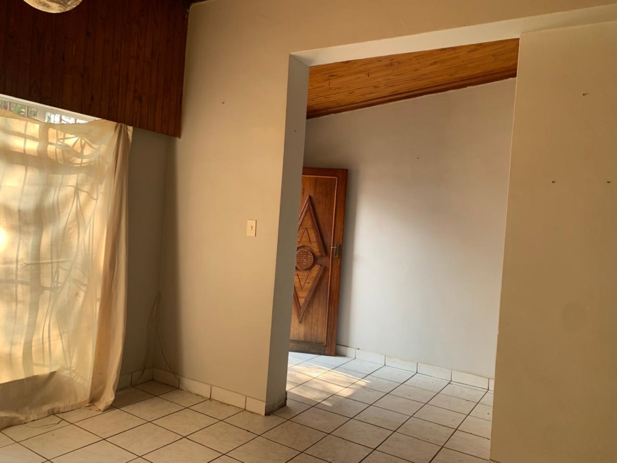 5 Bedroom Property for Sale in Rensburg Gauteng