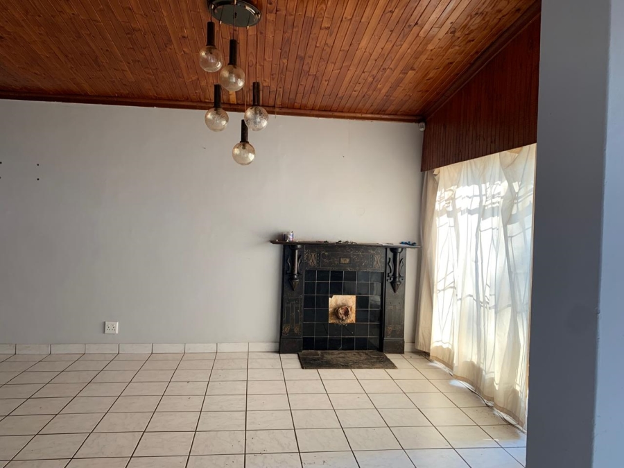 5 Bedroom Property for Sale in Rensburg Gauteng