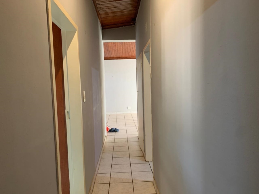 5 Bedroom Property for Sale in Rensburg Gauteng