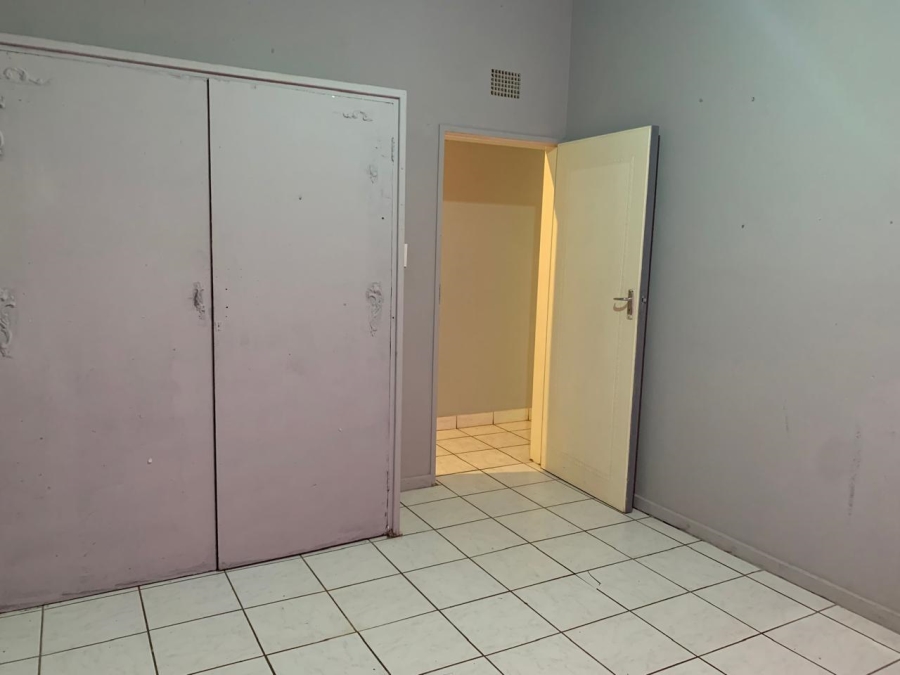 5 Bedroom Property for Sale in Rensburg Gauteng