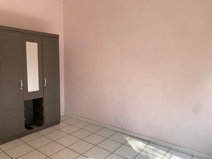 5 Bedroom Property for Sale in Rensburg Gauteng