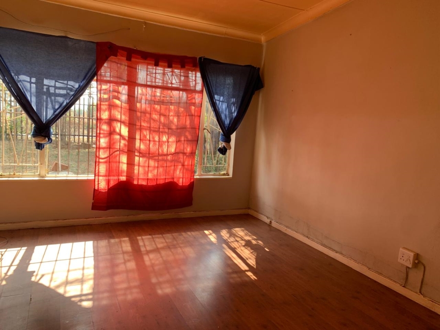 5 Bedroom Property for Sale in Rensburg Gauteng